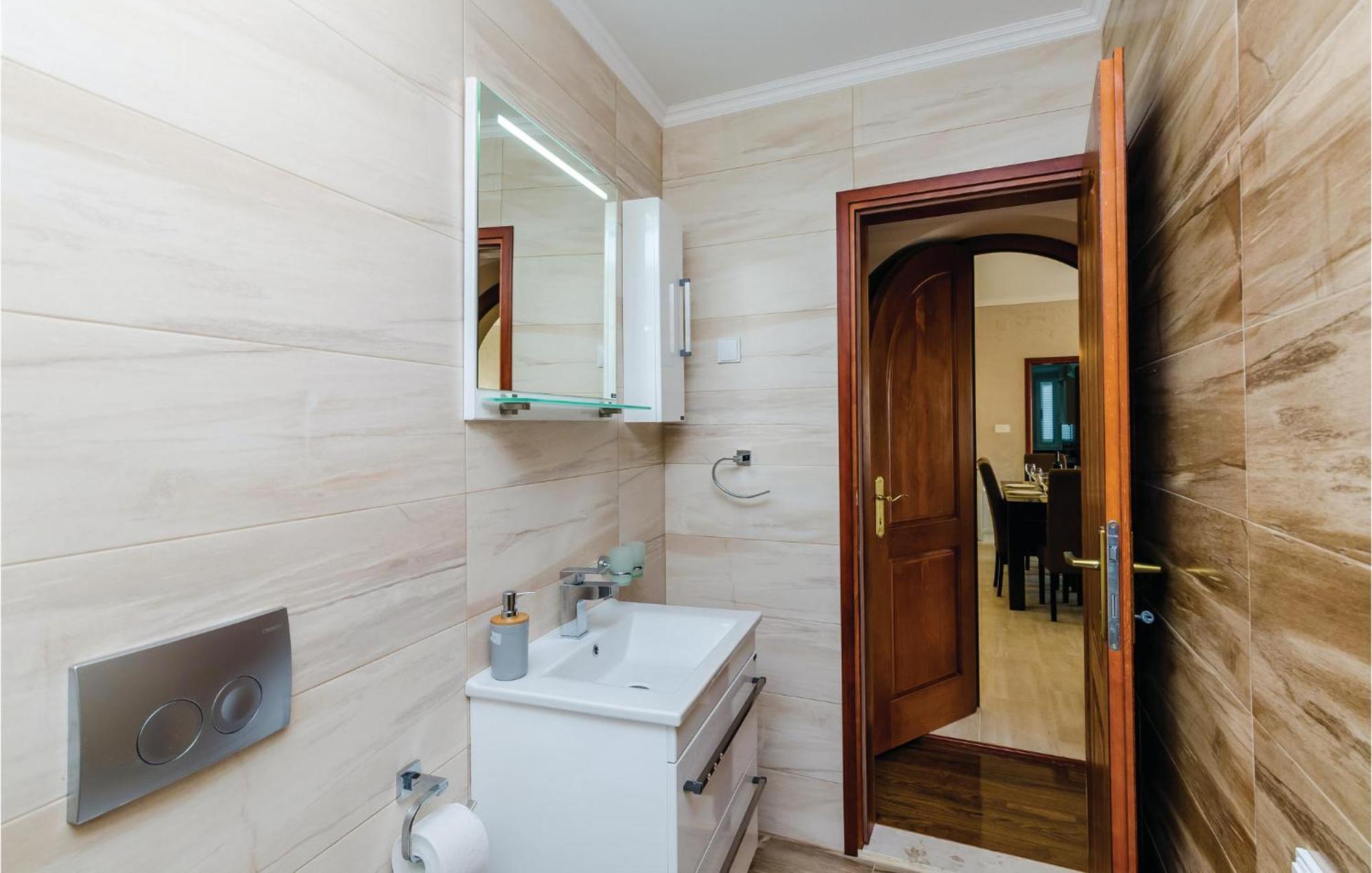 Amazing Home In Herceg Novi With House Sea View Exterior foto